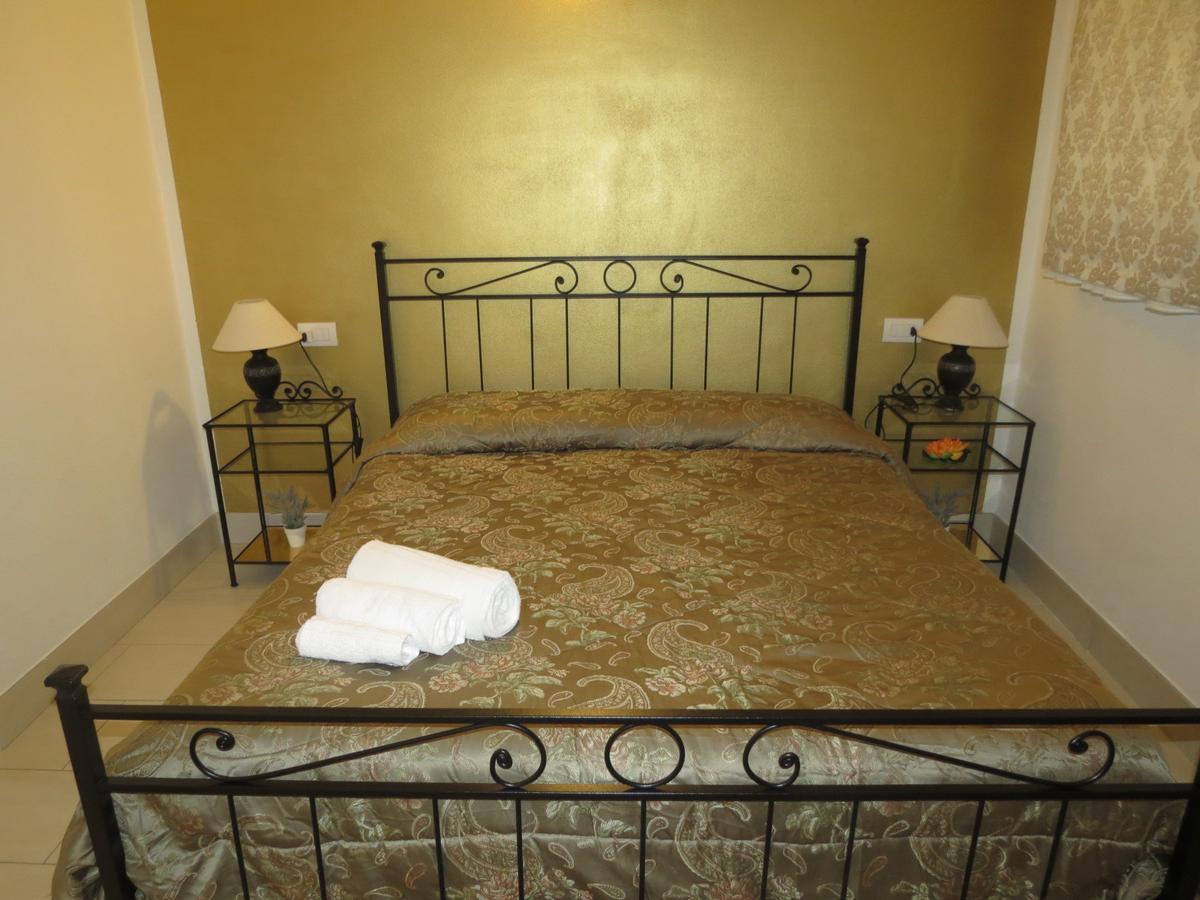 Artisti Rooms Bed & Breakfast *