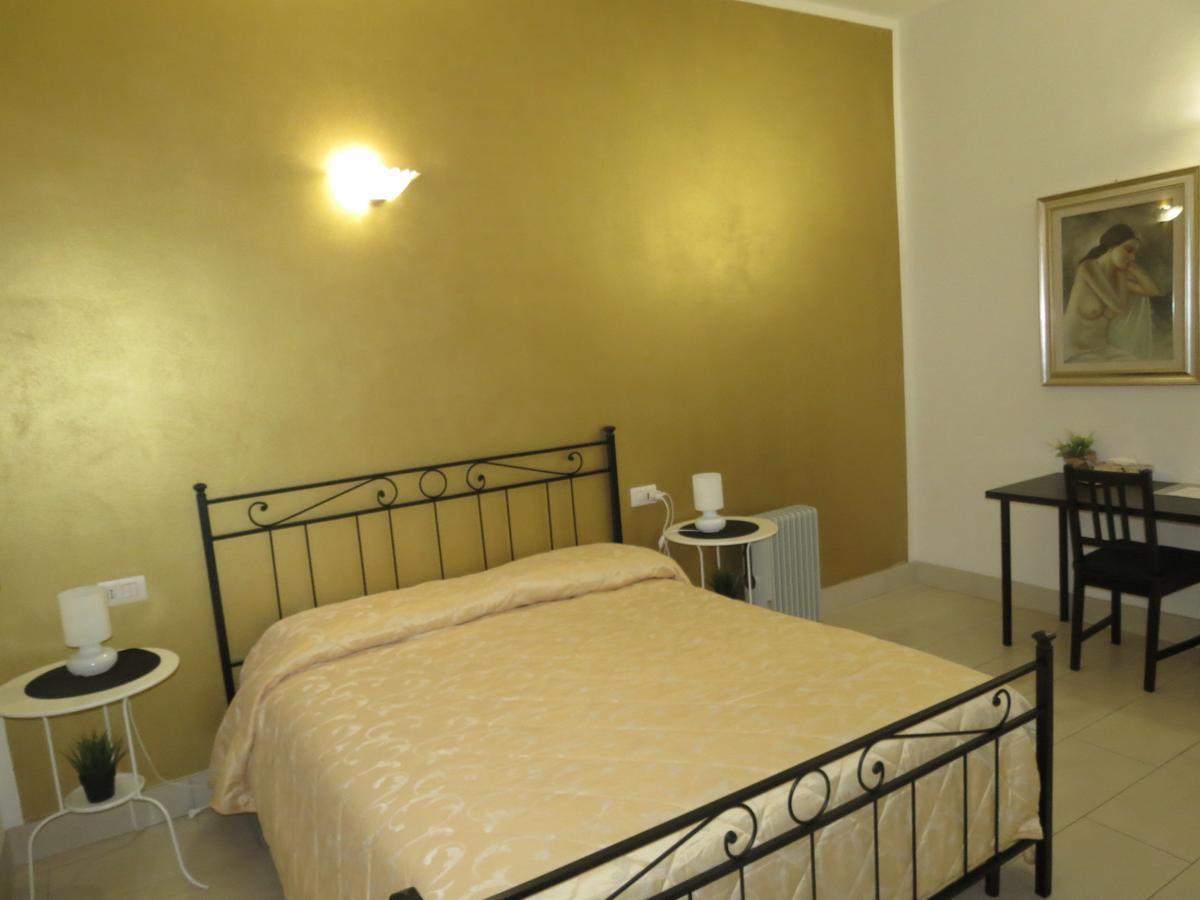 Artisti Rooms Bed & Breakfast *