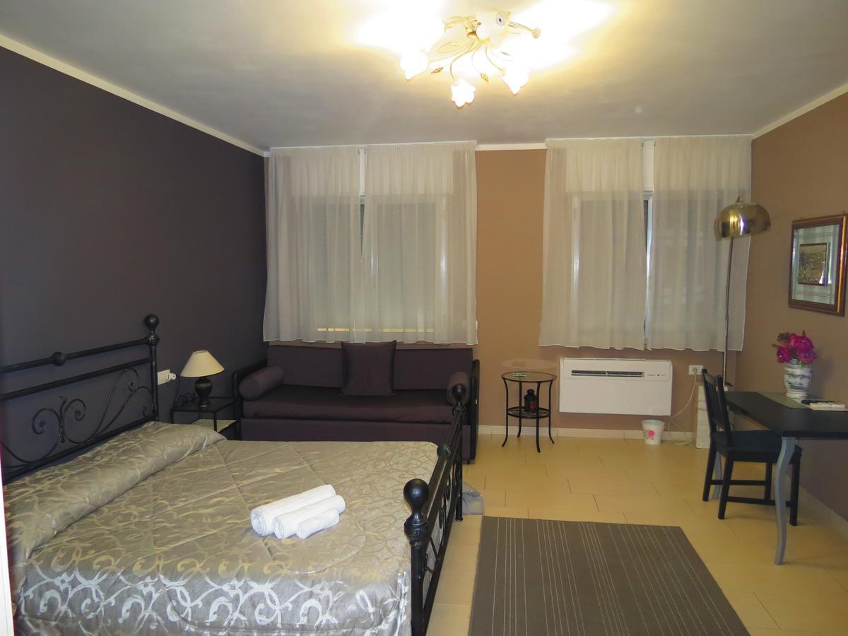 Artisti Rooms Bed & Breakfast