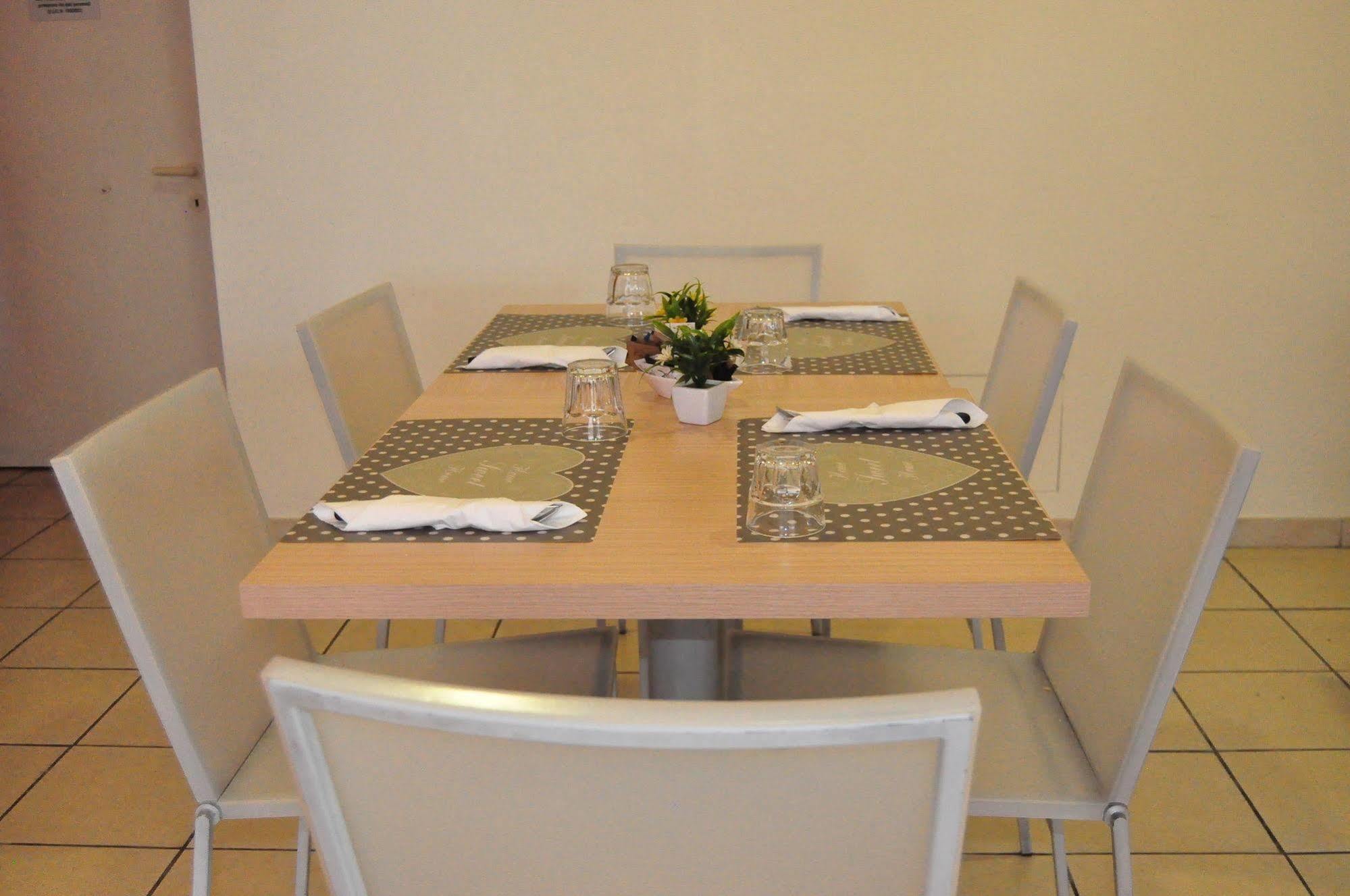 Artisti Rooms *